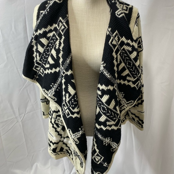 Beulah Style sweater s/m - Picture 6 of 14